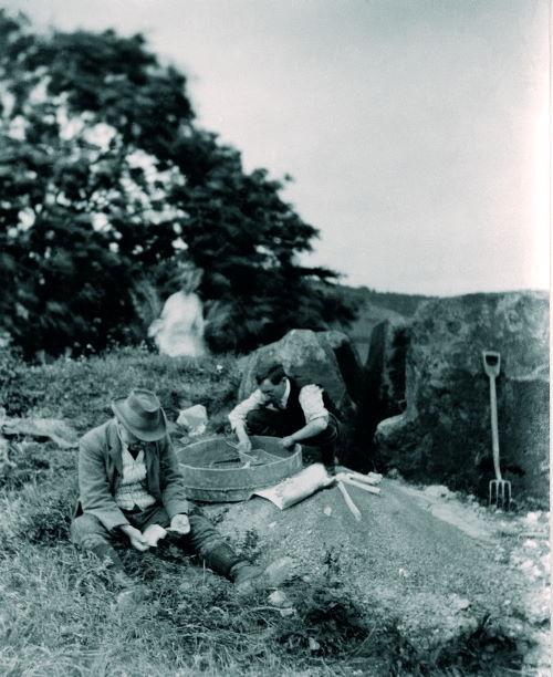 Excavations at Coldrum in the 1920s (Kent Archaeological Society)