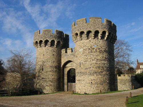 Cooling Castle gatehouse   © Kent County Council