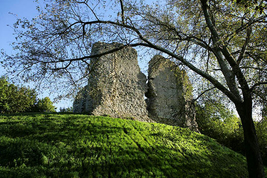 Sutton Valence Castle   © Explore Kent