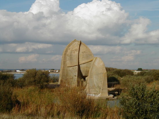 Sound mirror at Lydd   © Kent County Council